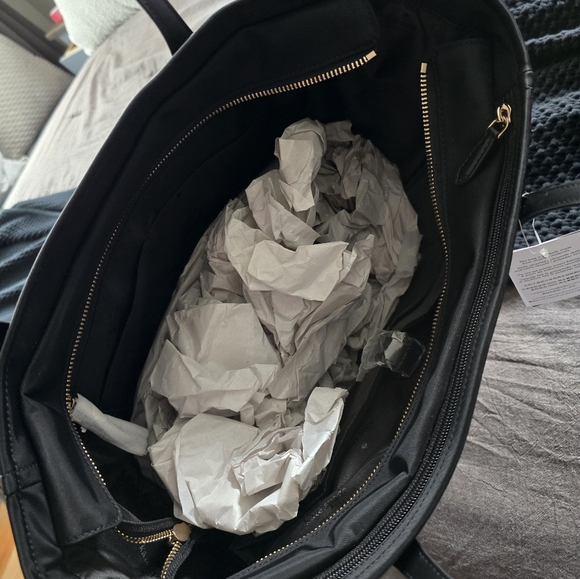 Kate Spade Chelsea Tote and Wallet - Picture 4 of 6